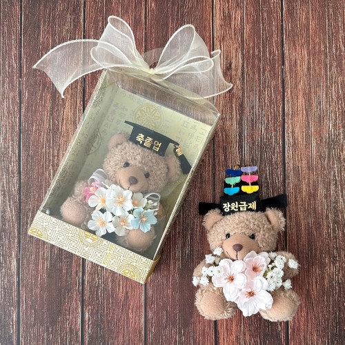 학사모 쓴 플라워 곰인형, 졸업 선물의 감동을 더하다! 💖