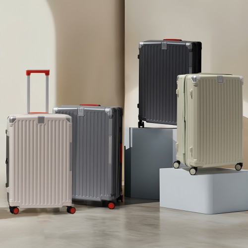 스탁사인 벌컨 여행용캐리어 67cm 72cm(26인치) 75cm(28인치) 금고형 연예인 대표 이미지